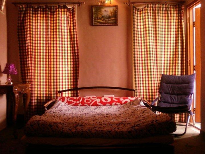 Asif Guest House Сринагар Номер фото
